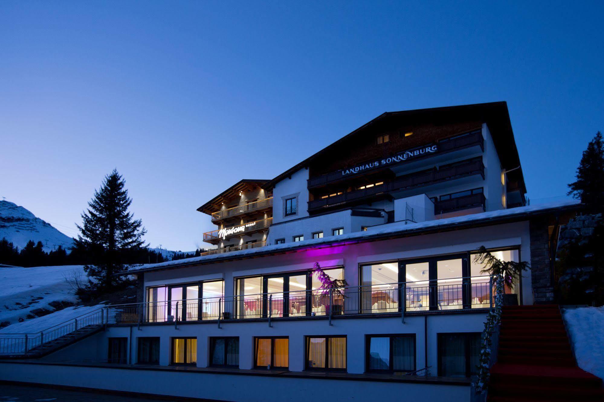 Hotel Sonnenburg Lech am Arlberg Exterior photo