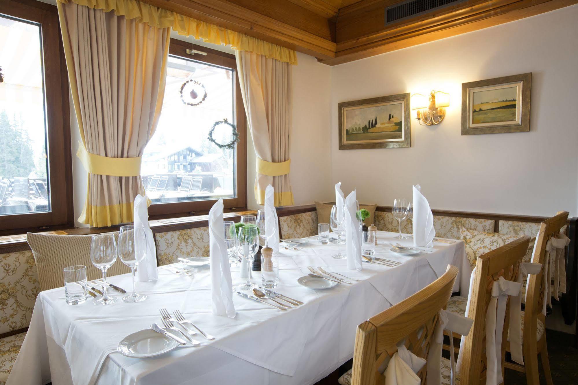 Hotel Sonnenburg Lech am Arlberg Exterior photo