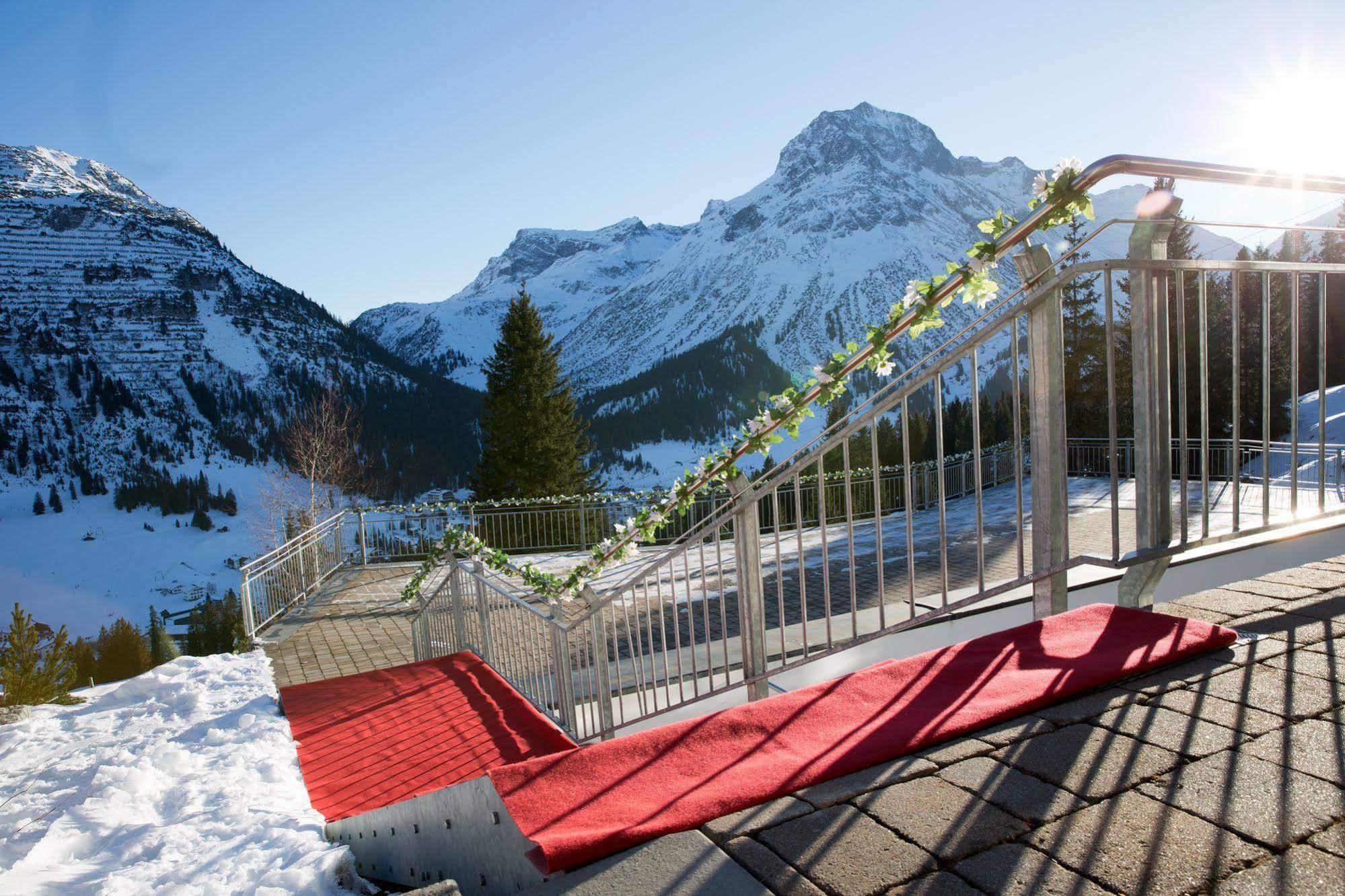 Hotel Sonnenburg Lech am Arlberg Exterior photo